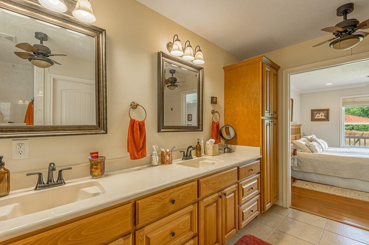 Bathroom, Bedroom, Dual Sink Vanities, Interior, Recessed Lighting