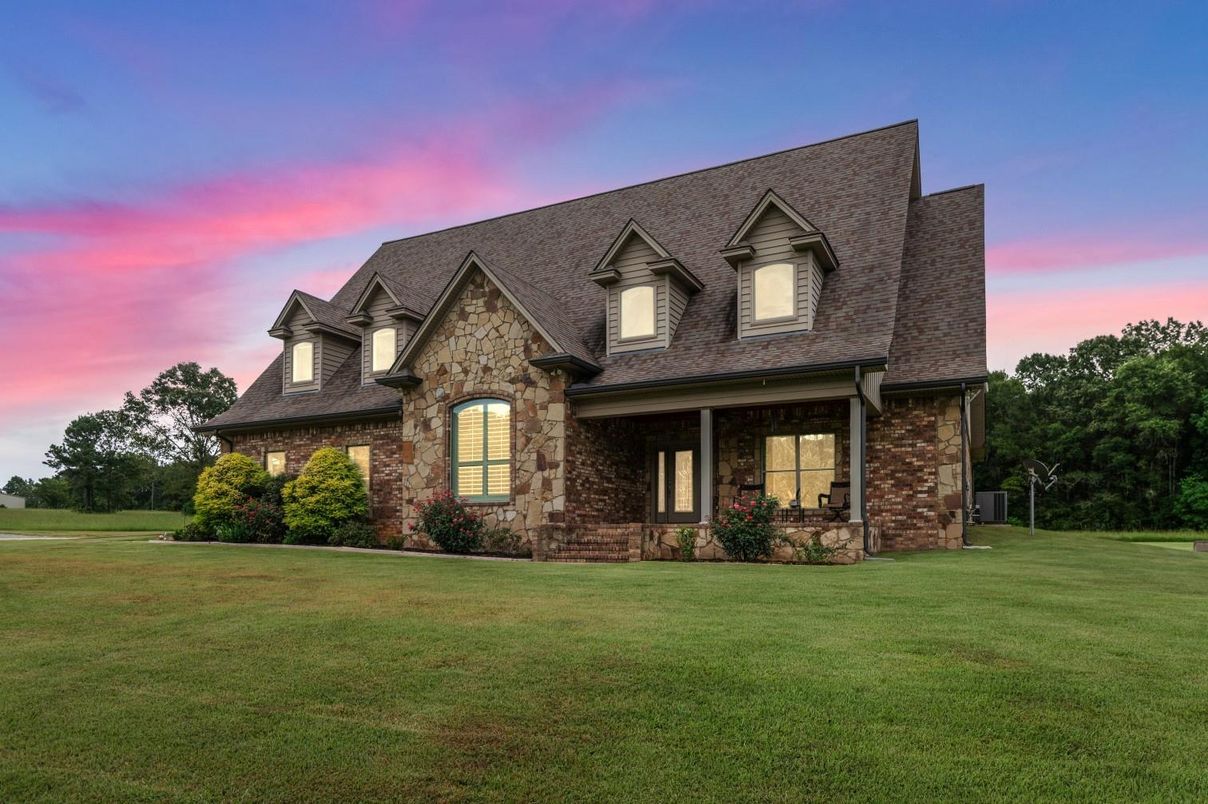 Exterior, Facade, Brick Facade, Brick Traditional