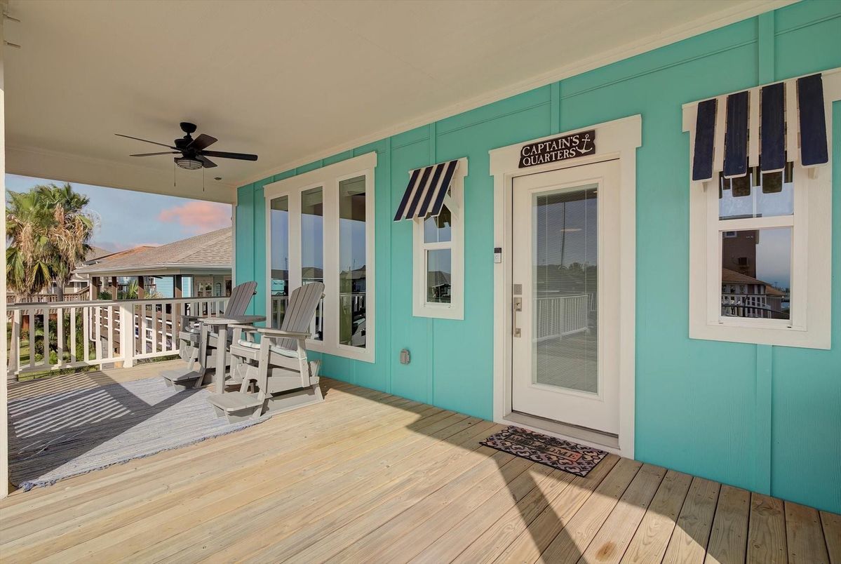 Exterior, Wood Texture Flooring