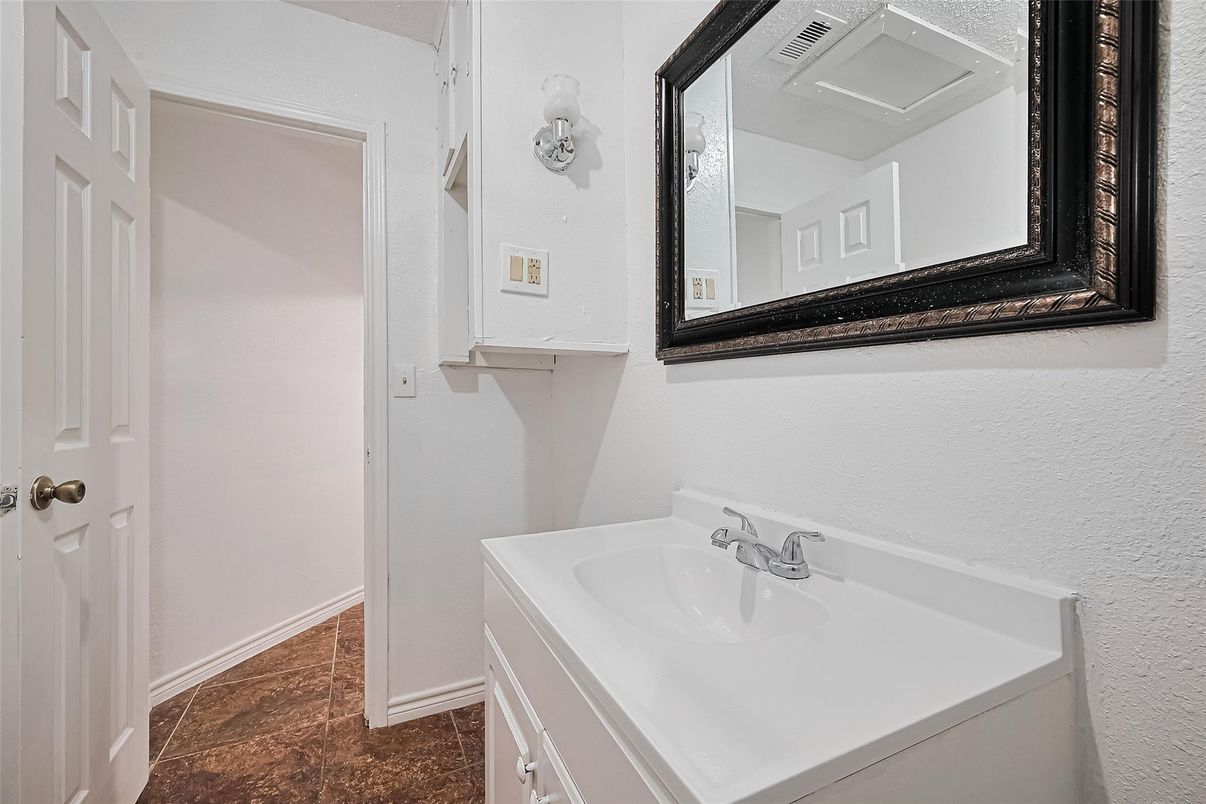Bathroom, Interior