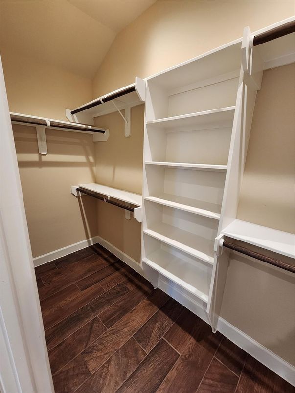 Interior, Walk-in Closets, Wood Texture Flooring