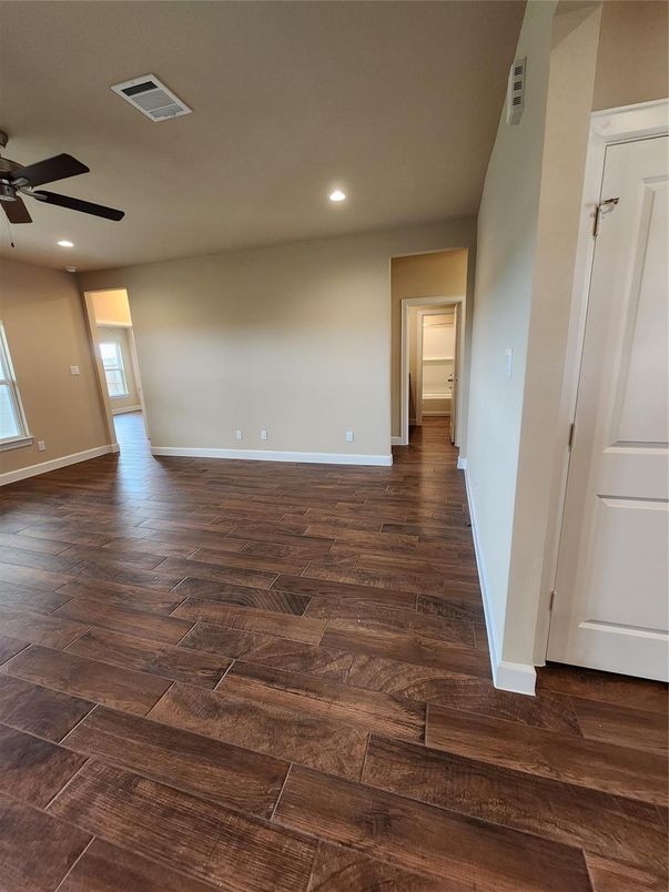 Empty room, Interior, Recessed Lighting, Wood Texture Flooring