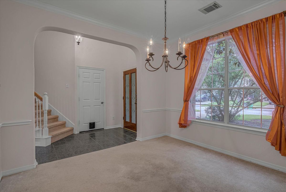 Chandelier, Interior
