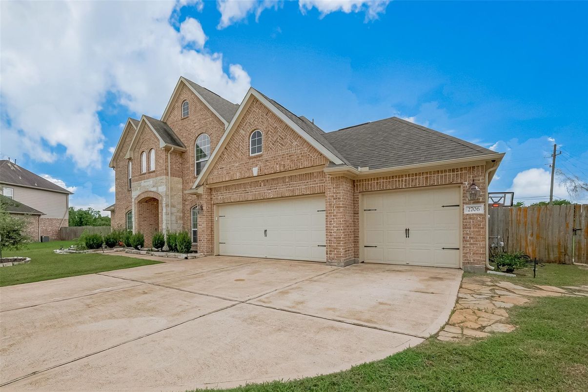 Attached, Exterior, Facade, Brick Facade, Brick Traditional