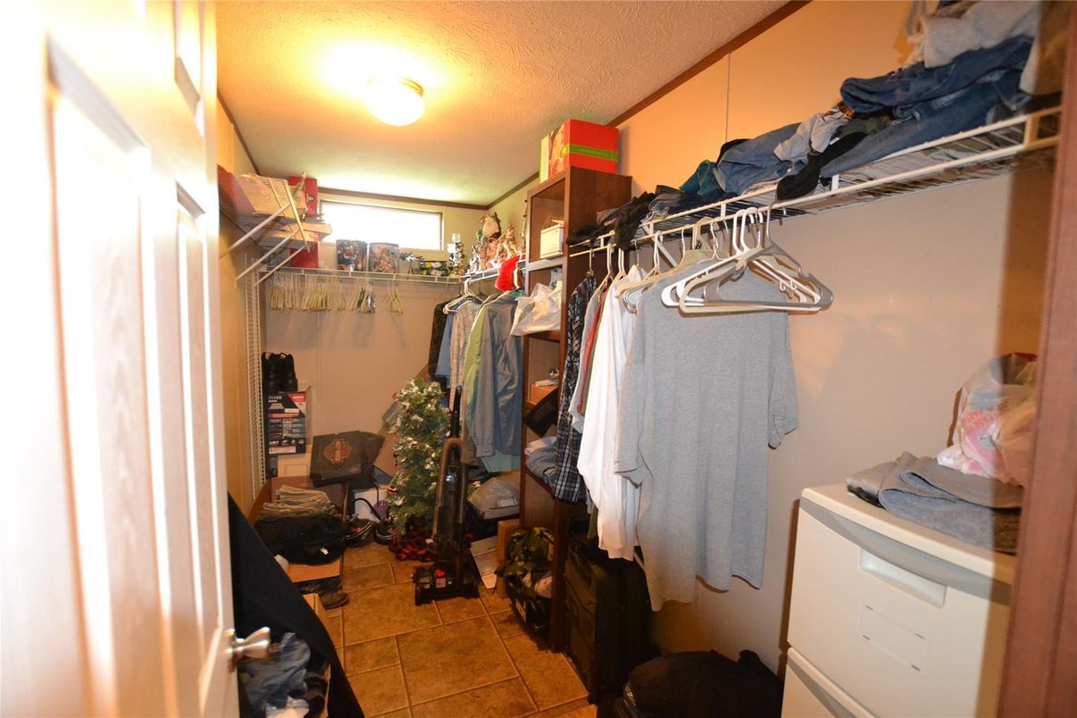 Interior, Walk-in Closets