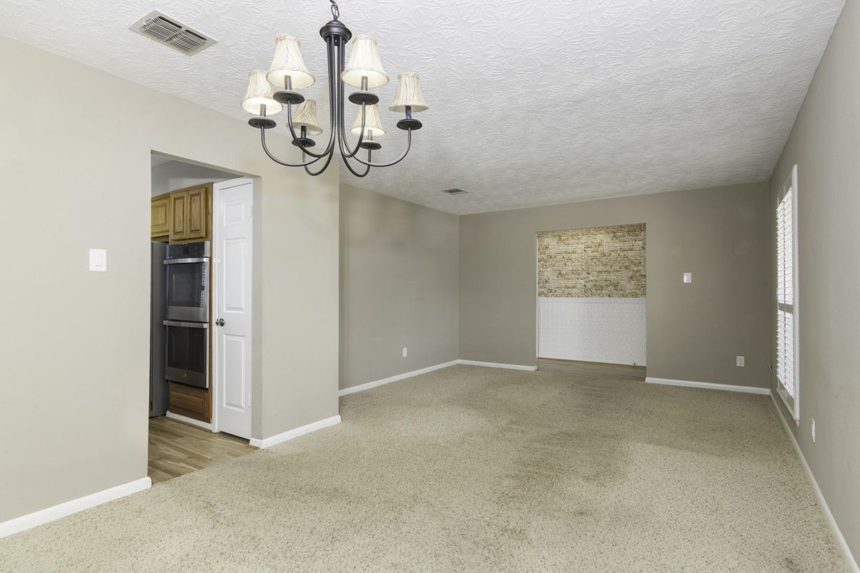 Chandelier, Empty room, Interior