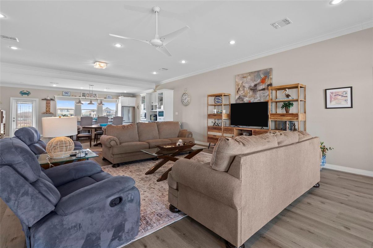 Dining room, Interior, Living room, Recessed Lighting, Wood Texture Flooring