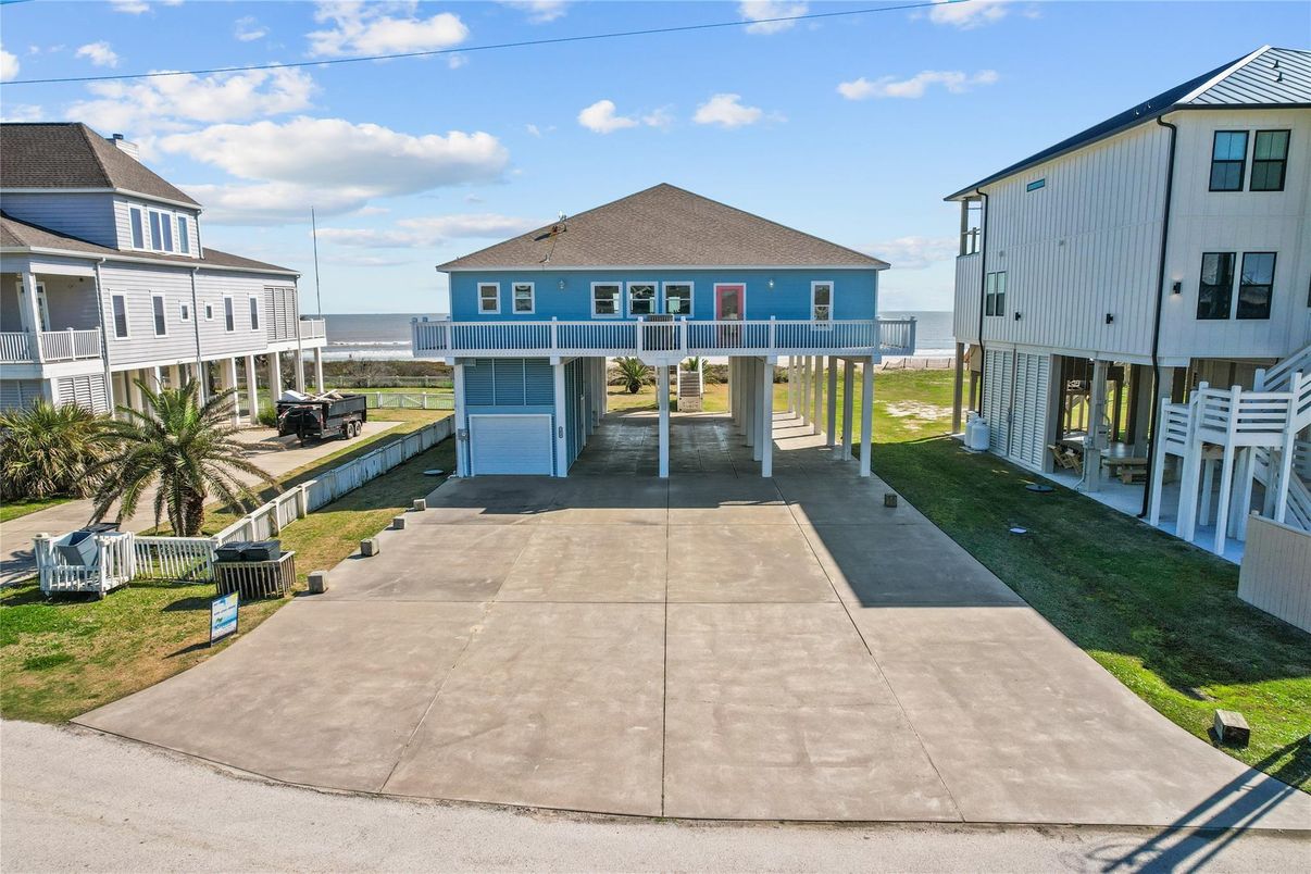 Backyard, Exterior, Water