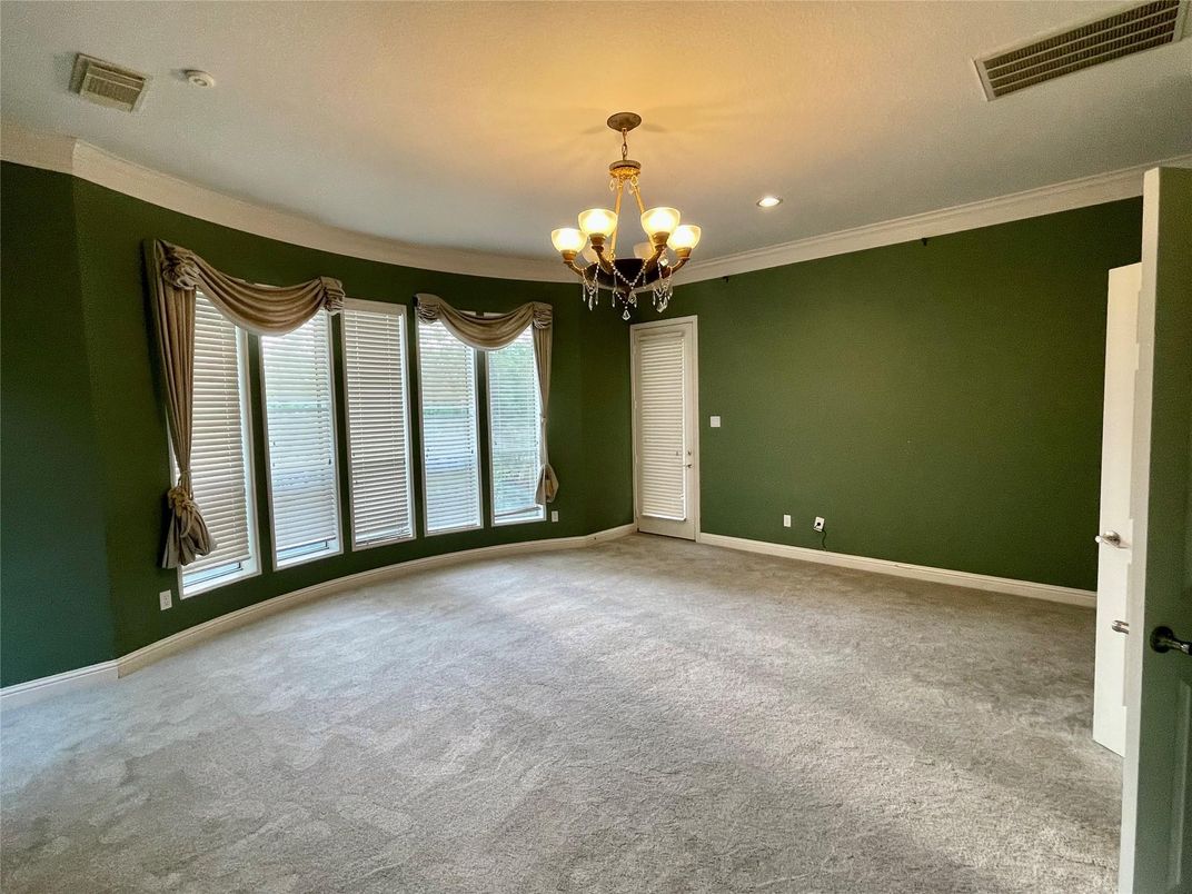 Chandelier, Empty room, Interior, Recessed Lighting