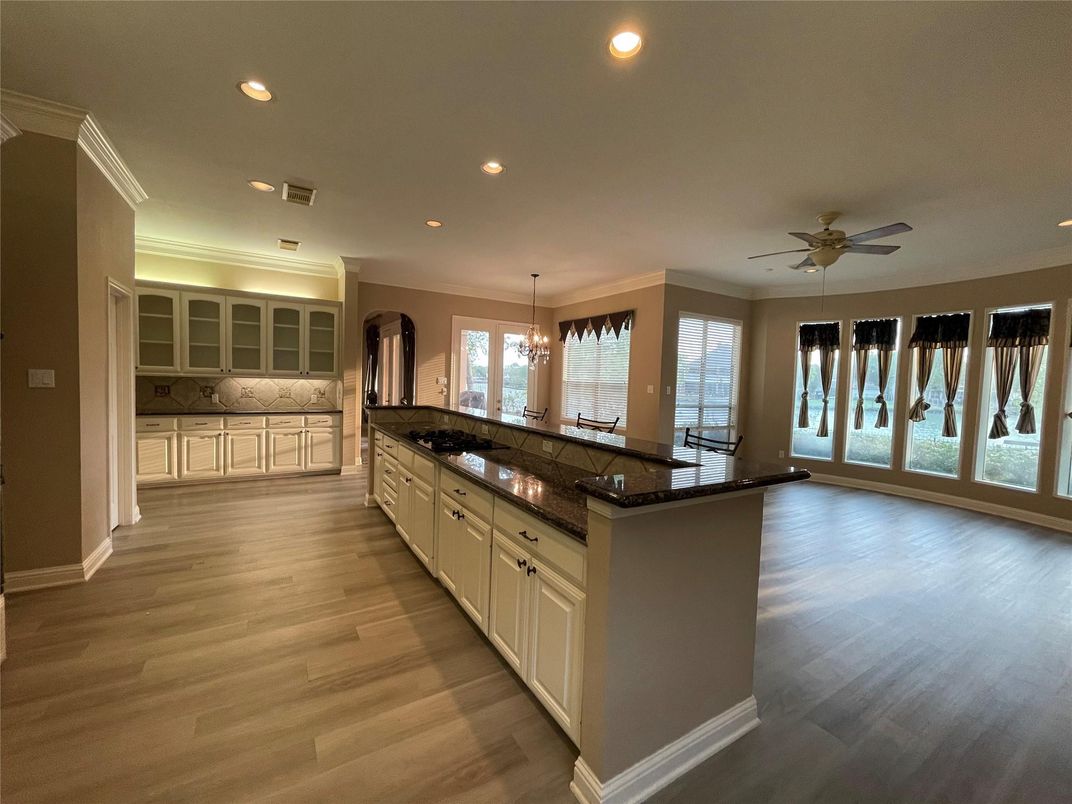 Interior, Kitchen, Pendant Lights, Recessed Lighting, Wood Texture Flooring
