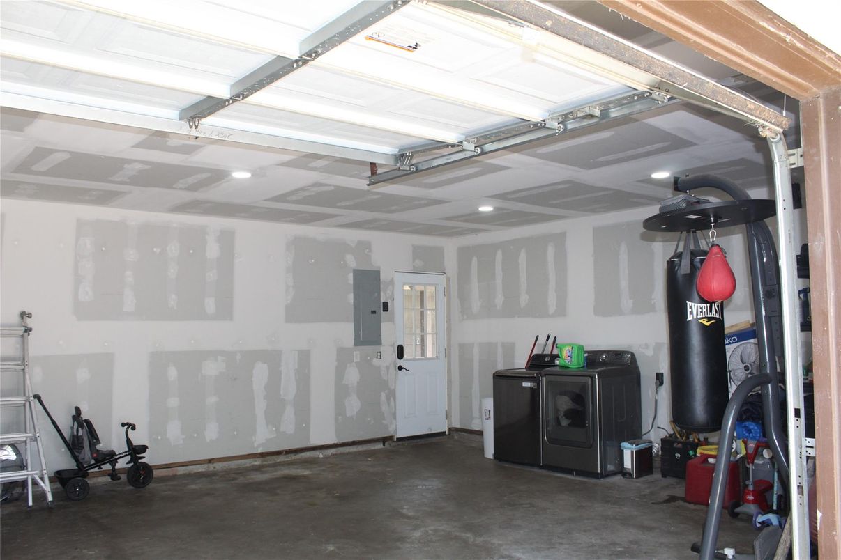 Fitness Equipment, Garage, Interior