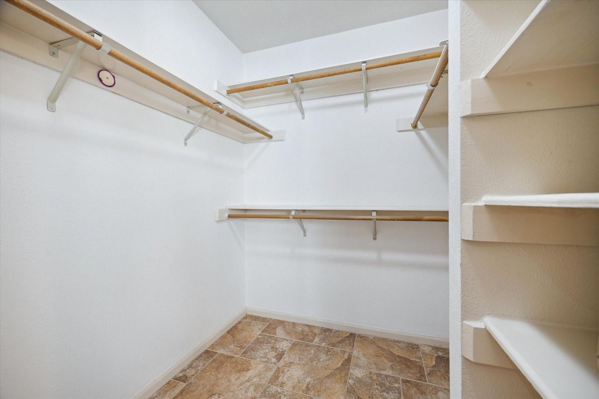 Interior, Walk-in Closets