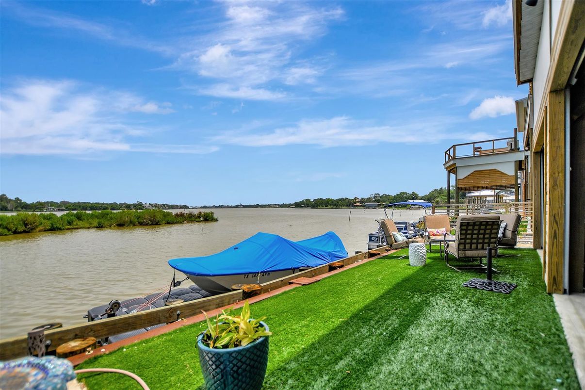 Backyard, Exterior, Water