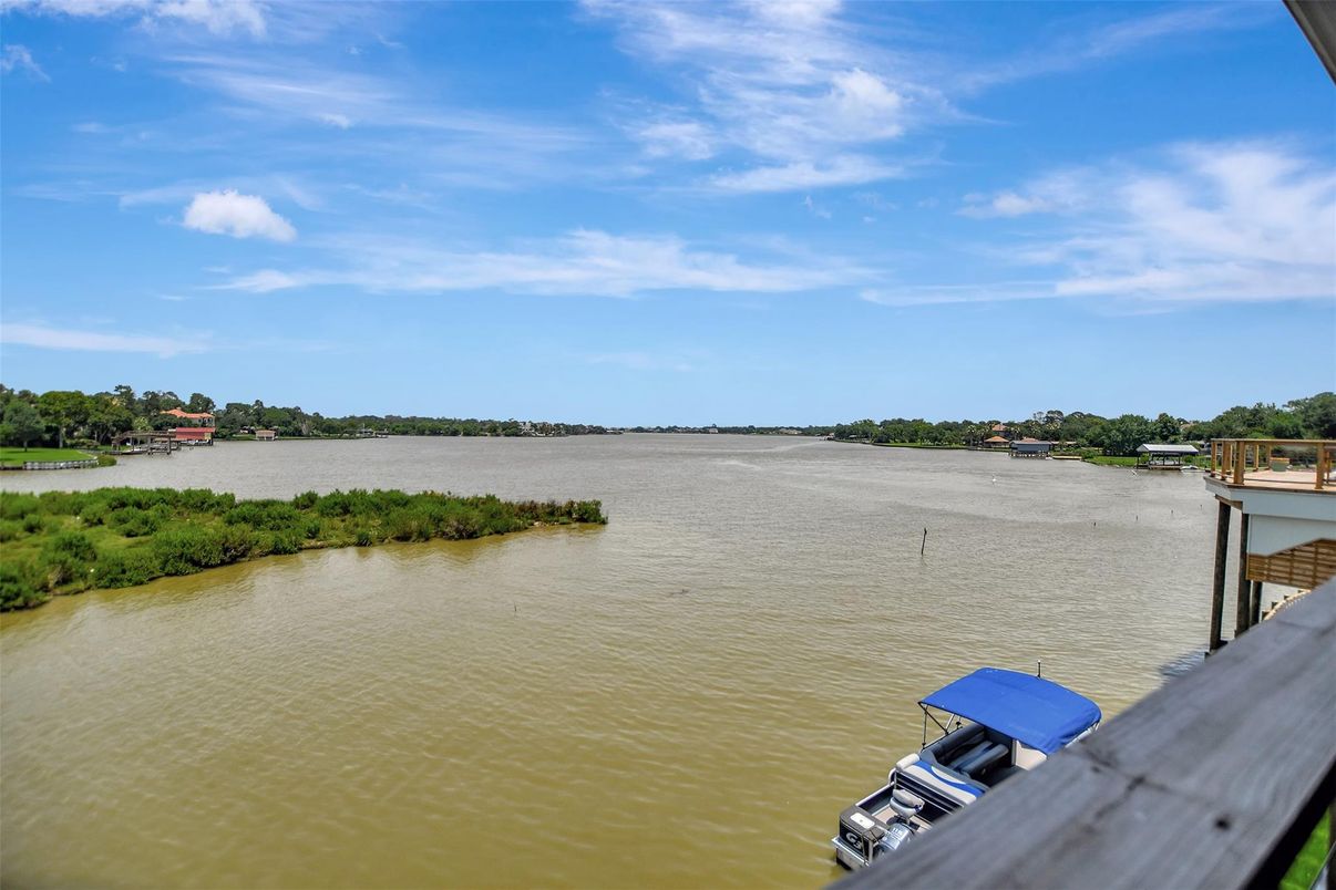 Exterior, Water