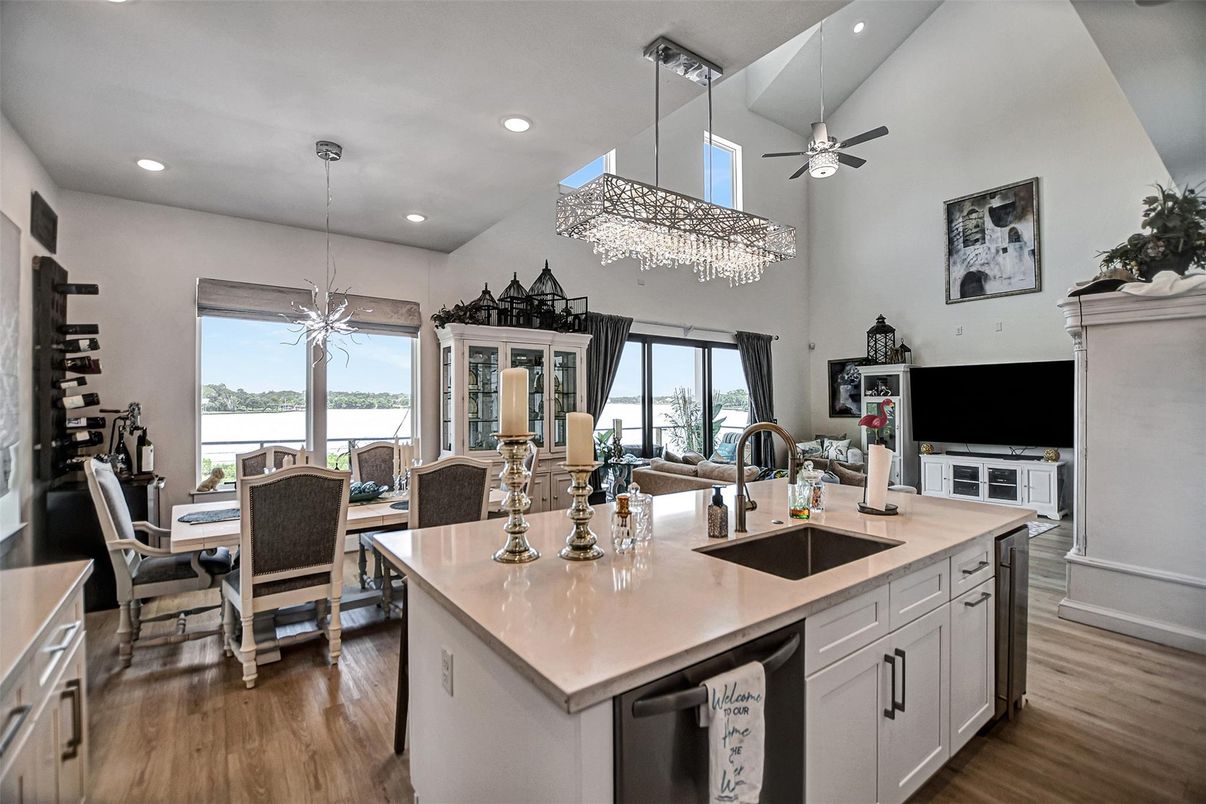 Chandelier, Dining room, Interior, Kitchen, Recessed Lighting, Wood Texture Flooring