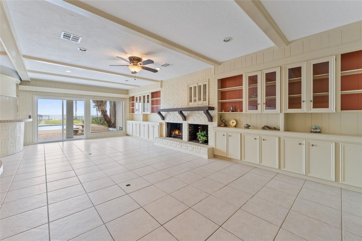 Empty room, Fireplace, Interior, Recessed Lighting, Water