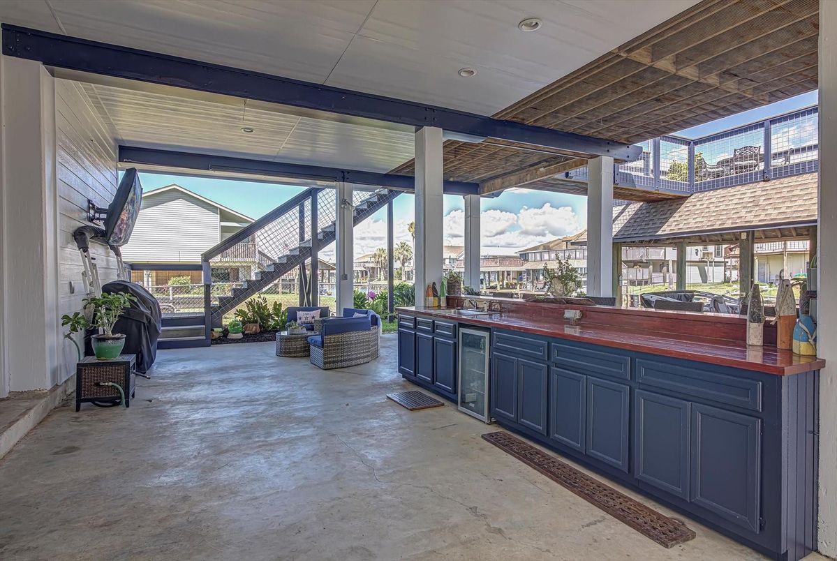 Exterior, Recessed Lighting