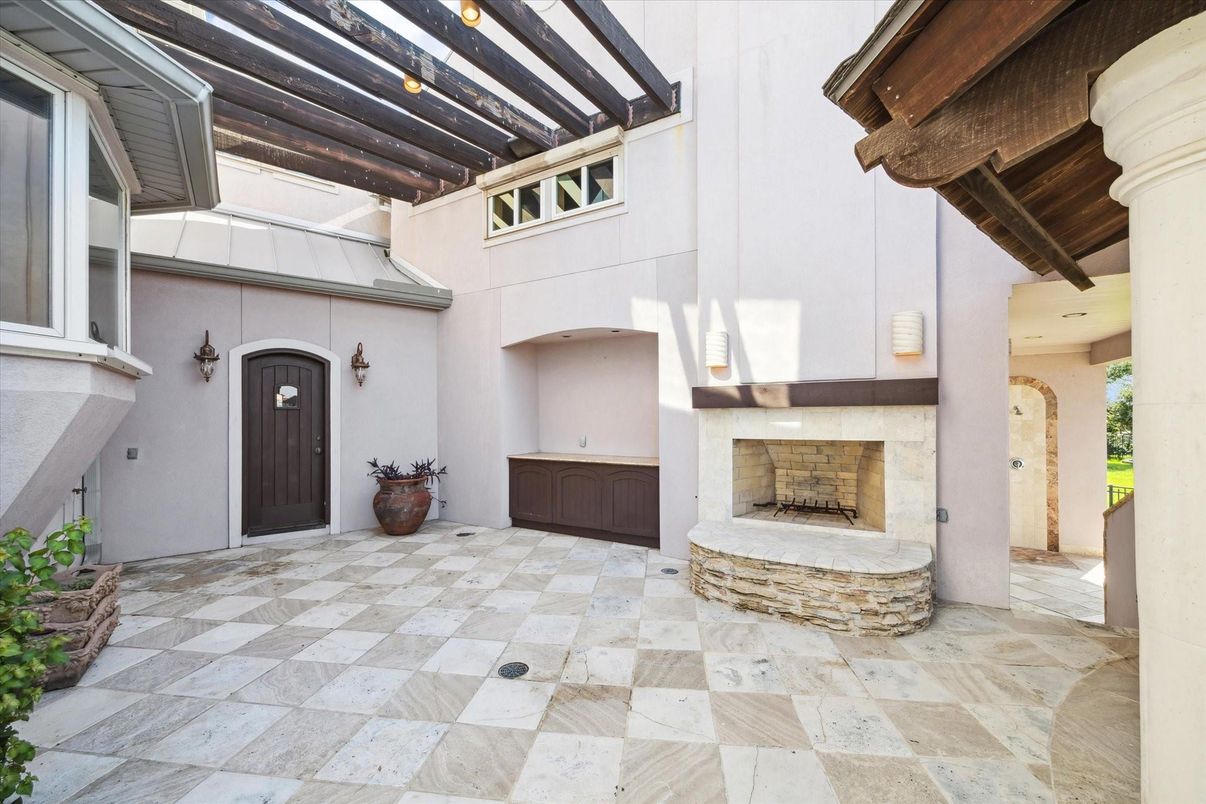 Exterior, Fireplace