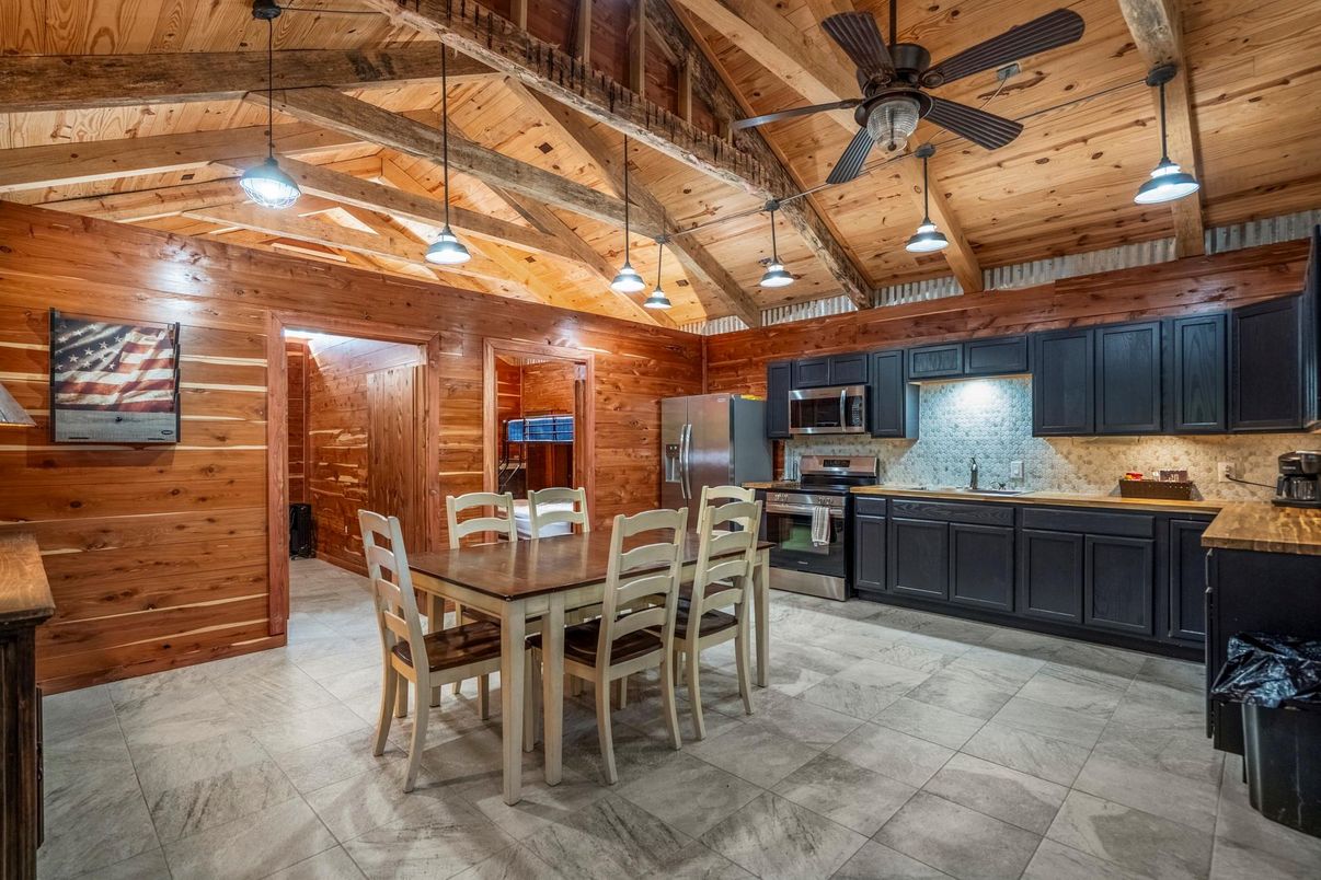 Dining room, Interior, Kitchen, Pendant Lights, Stainless Steel Appliances, Wooden Beams, Wooden Ceilings, Wooden Walls