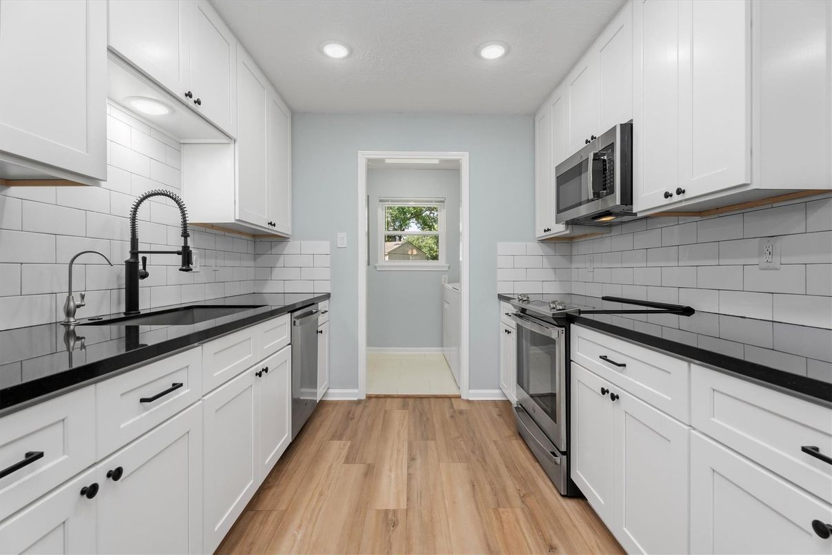 Interior, Kitchen, Recessed Lighting, Wood Texture Flooring