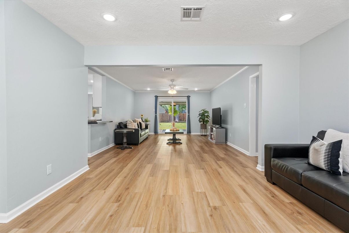 Interior, Recessed Lighting, Wood Texture Flooring