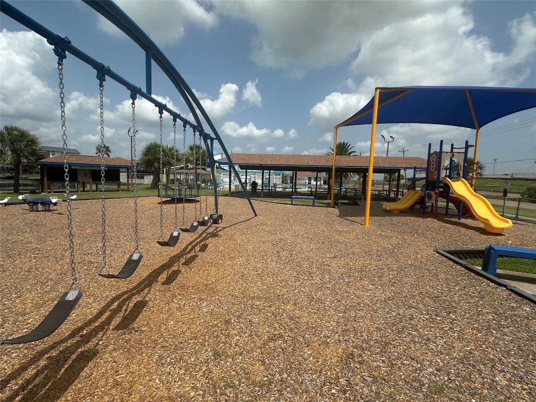 Backyard, Exterior, Playground