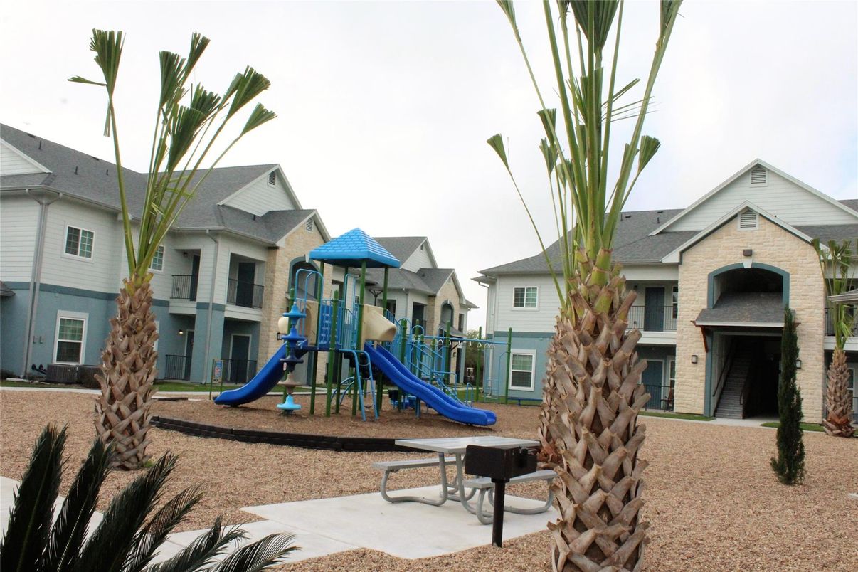 Backyard, Exterior, Playground