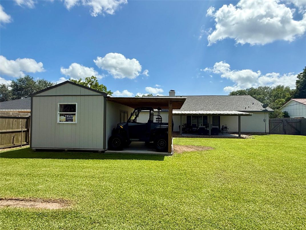 Backyard, Exterior
