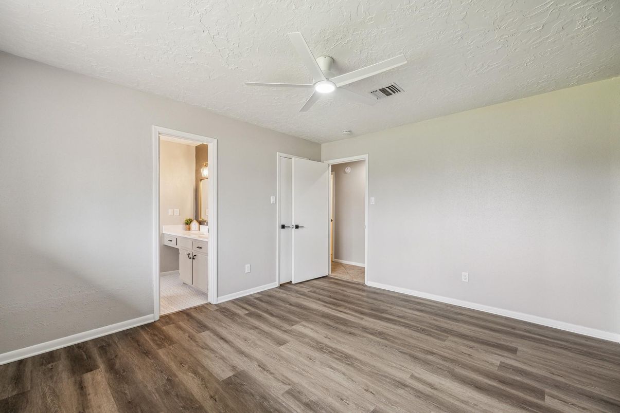 Bathroom, Empty room, Interior, Wood Texture Flooring