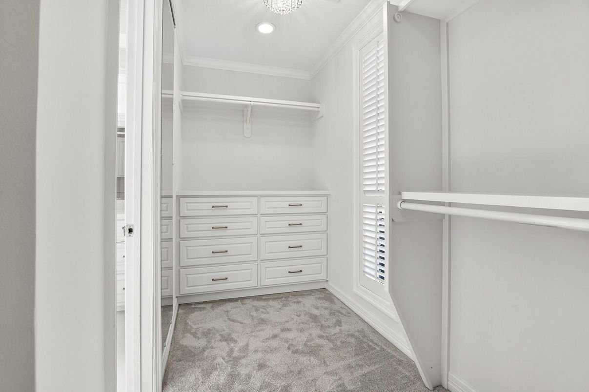 Interior, Recessed Lighting, Walk-in Closets
