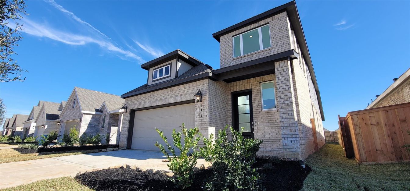 Attached, Exterior, Facade, Brick Facade, Rowhouse
