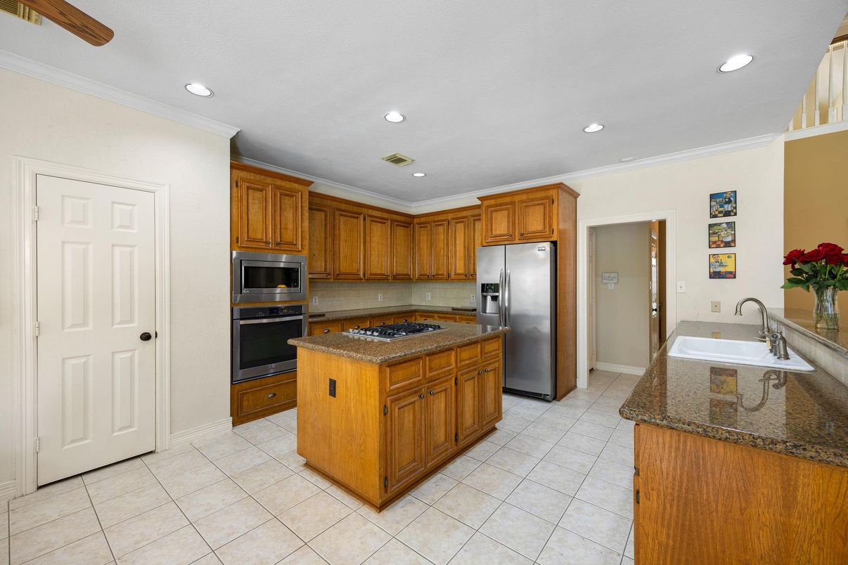 Interior, Kitchen, Recessed Lighting