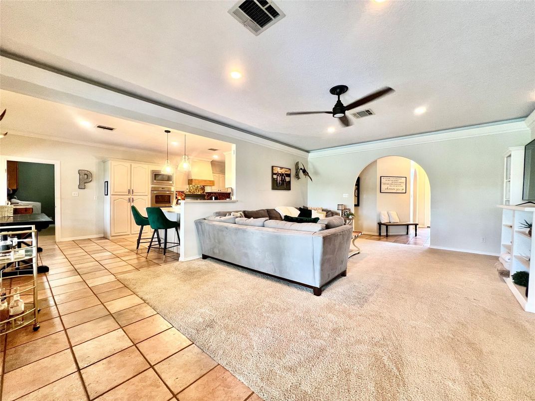 Interior, Kitchen, Living room, Pendant Lights, Recessed Lighting