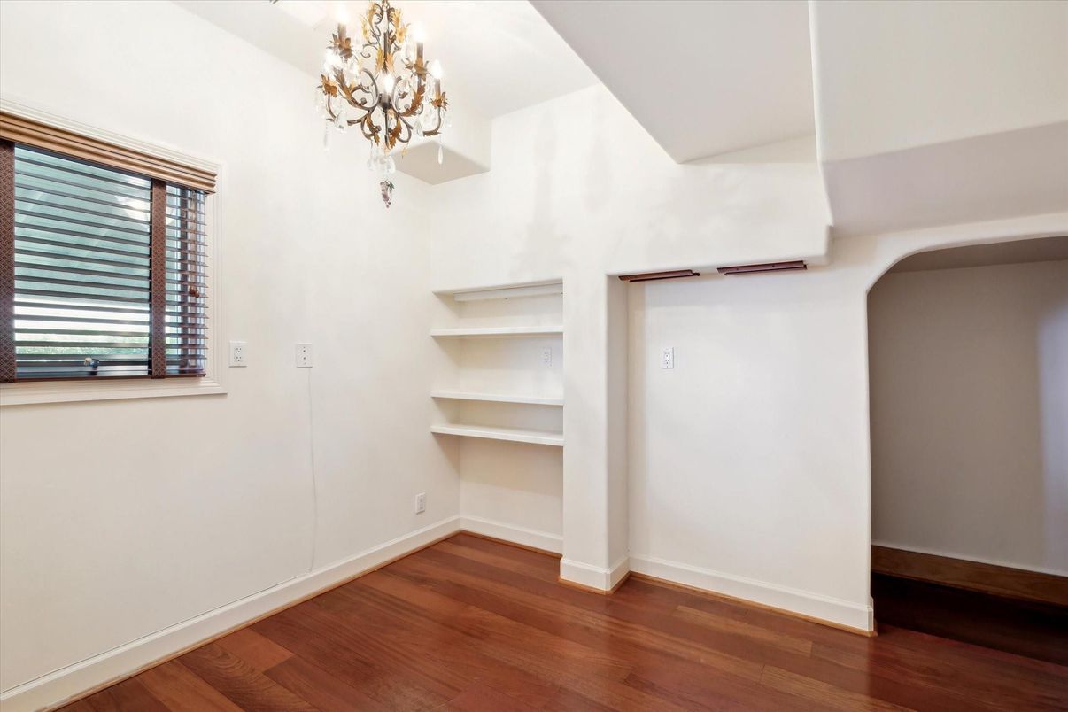 Chandelier, Interior, Wood Texture Flooring