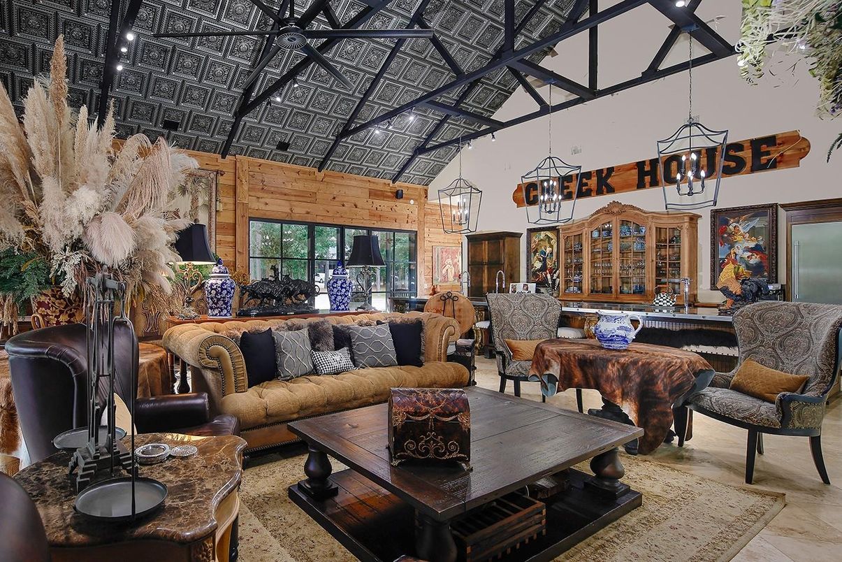 Dining room, Interior, Living room, Pendant Lights, Wooden Walls