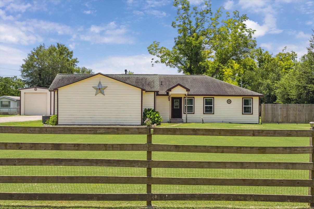 Backyard, Detached Garage, Exterior, Facade, Ranch