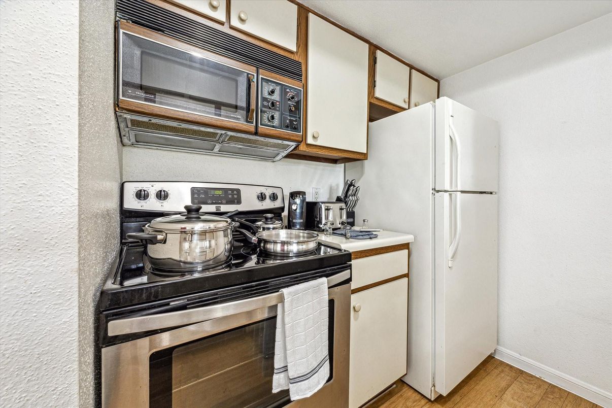 Interior, Kitchen, Stainless Steel Appliances, Wood Texture Flooring