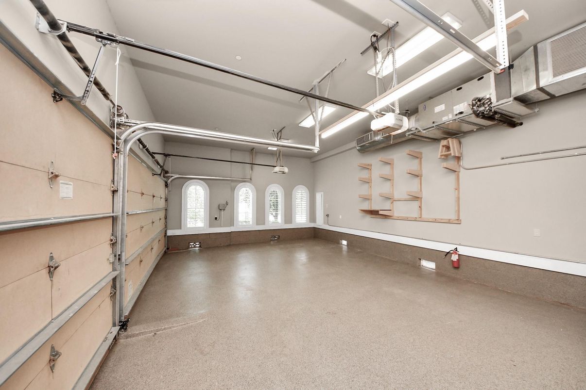 Garage, Interior