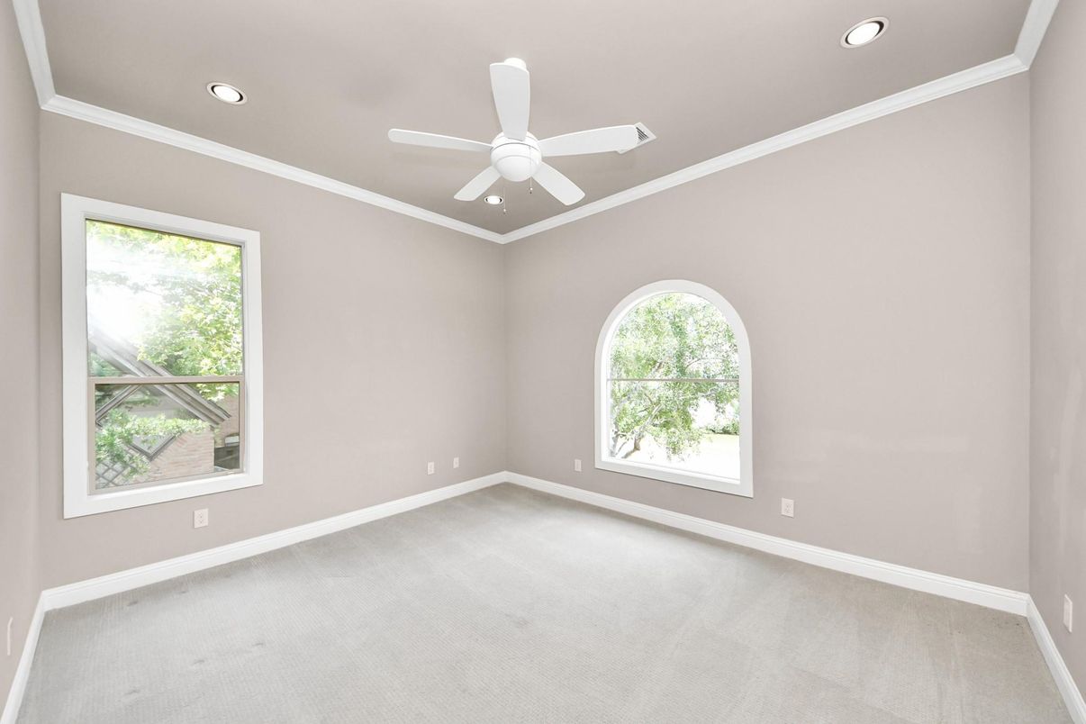 Empty room, Interior, Recessed Lighting