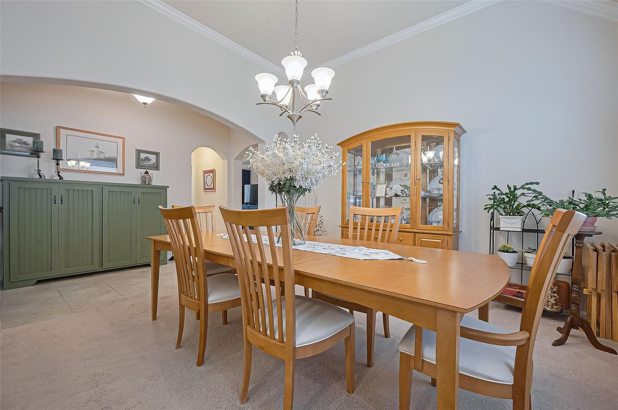 Chandelier, Dining room, Interior
