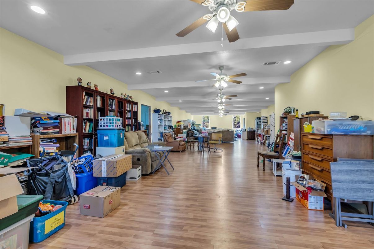 Interior, Recessed Lighting, Wood Texture Flooring