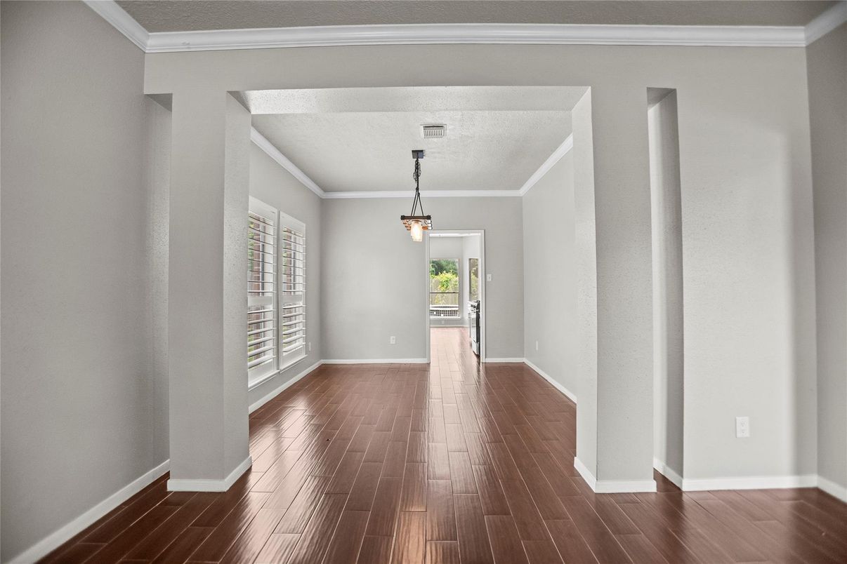 Interior, Pendant Lights, Wood Texture Flooring