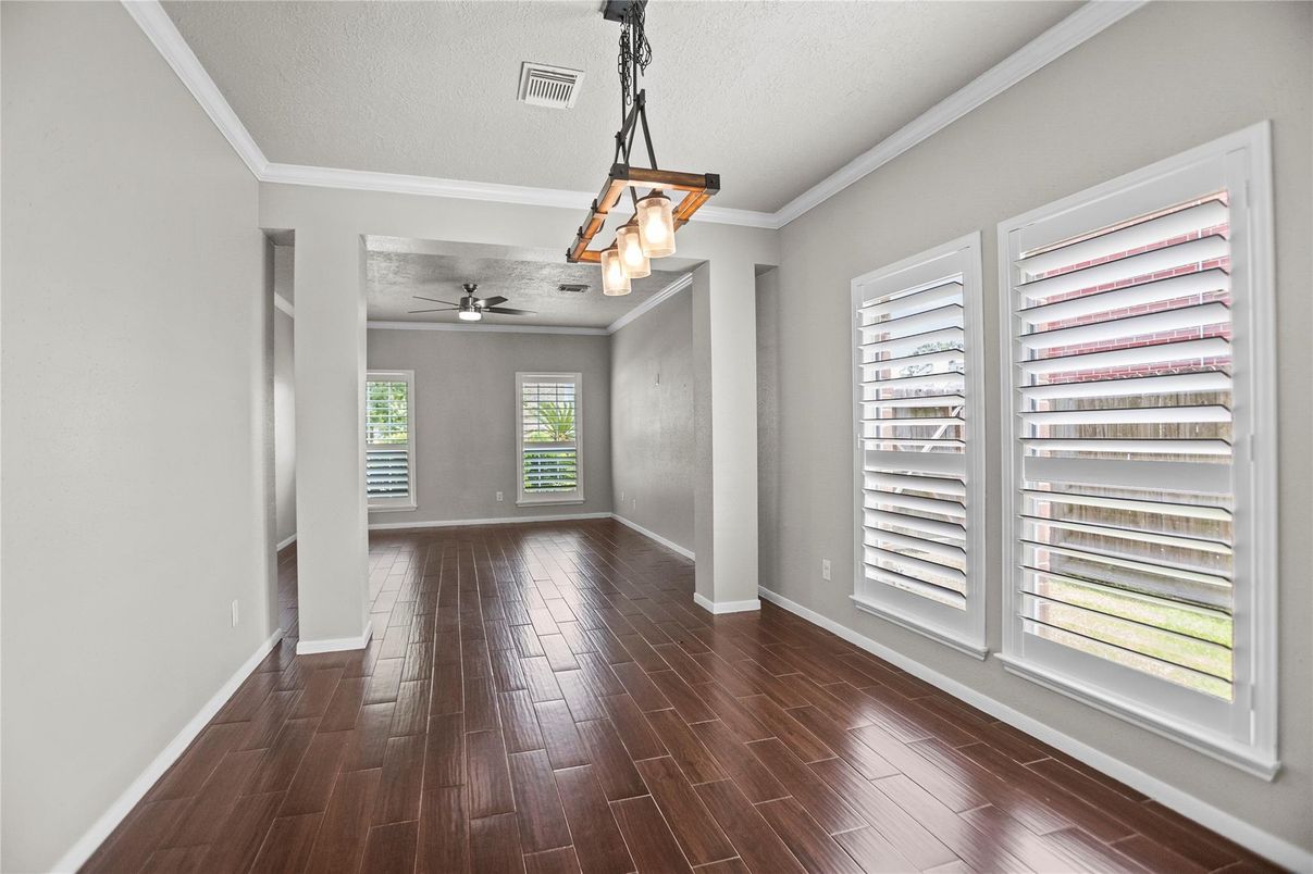 Interior, Pendant Lights, Wood Texture Flooring