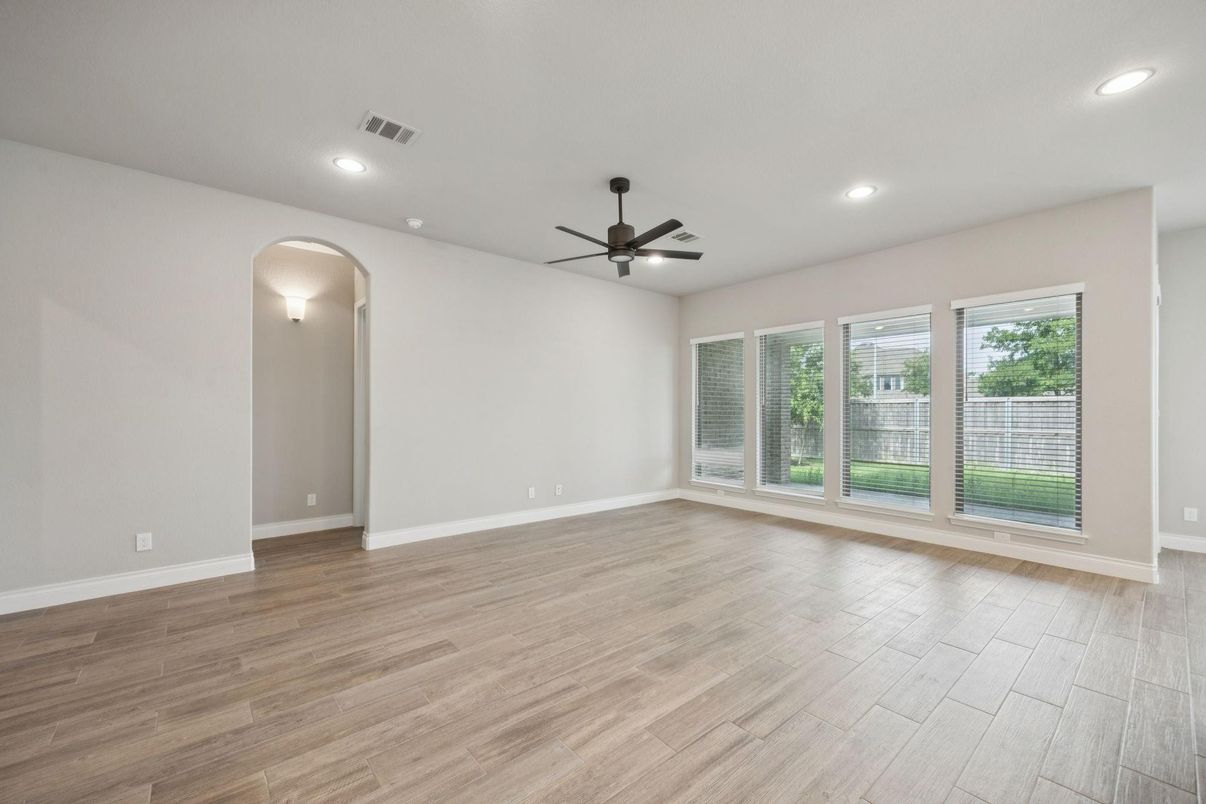 Empty room, Interior, Recessed Lighting, Wood Texture Flooring