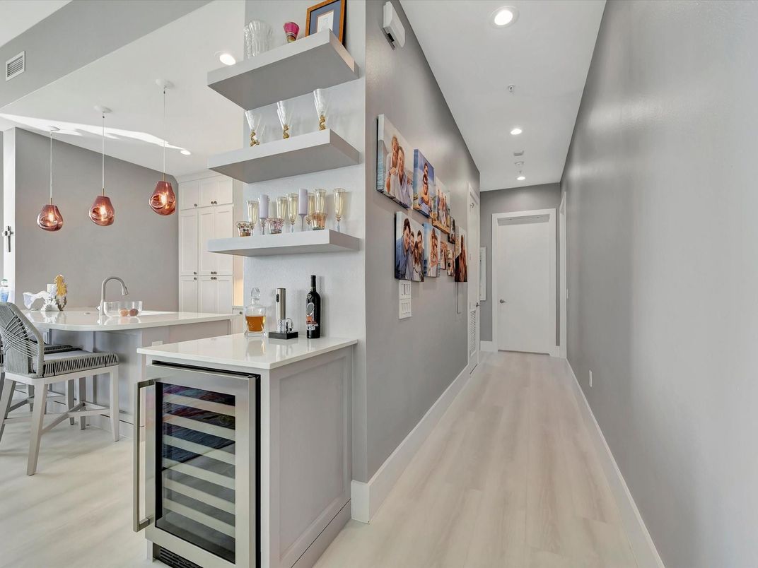 Interior, Pendant Lights, Recessed Lighting, Wood Texture Flooring