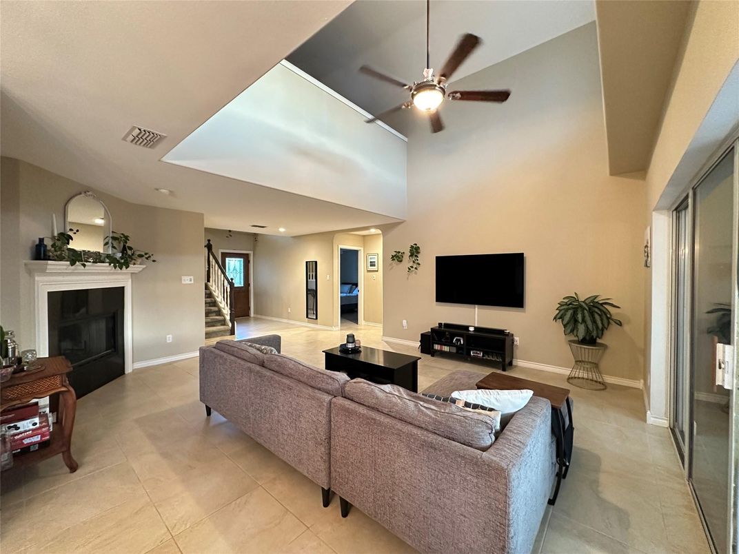 Fireplace, Interior, Living room, Recessed Lighting