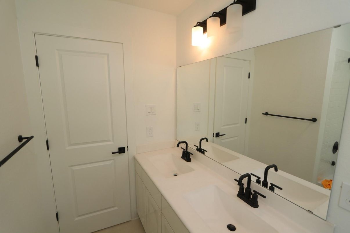 Interior, Recessed Lighting, Walk-in Closets