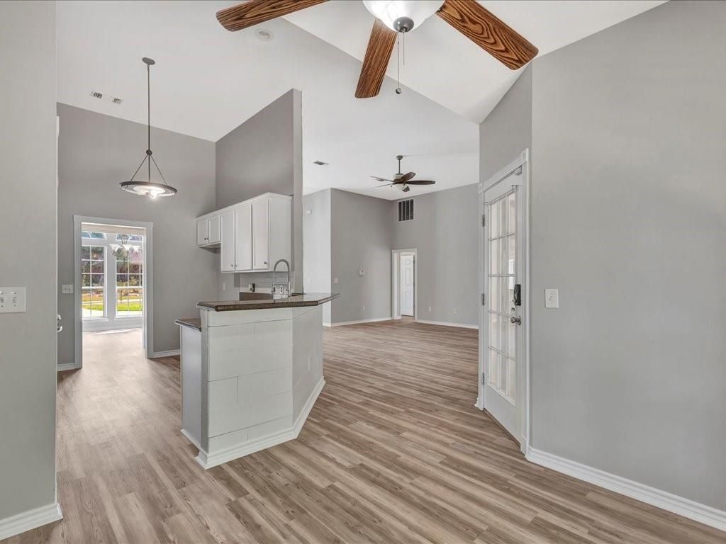 Interior, Kitchen, Pendant Lights, Wood Texture Flooring