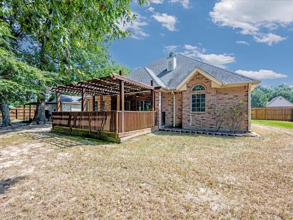 Backyard, Exterior, Hot Tub