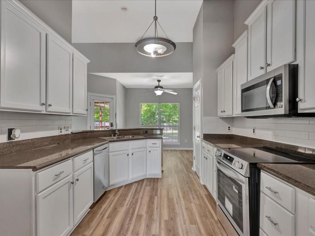 Interior, Kitchen, Pendant Lights, Wood Texture Flooring